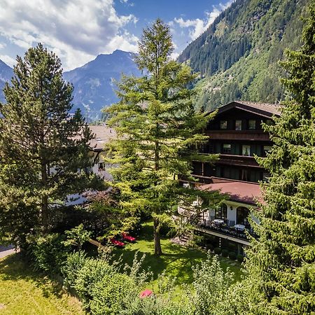 Aparthotel Landhaus St. Joseph Mayrhofen Ngoại thất bức ảnh