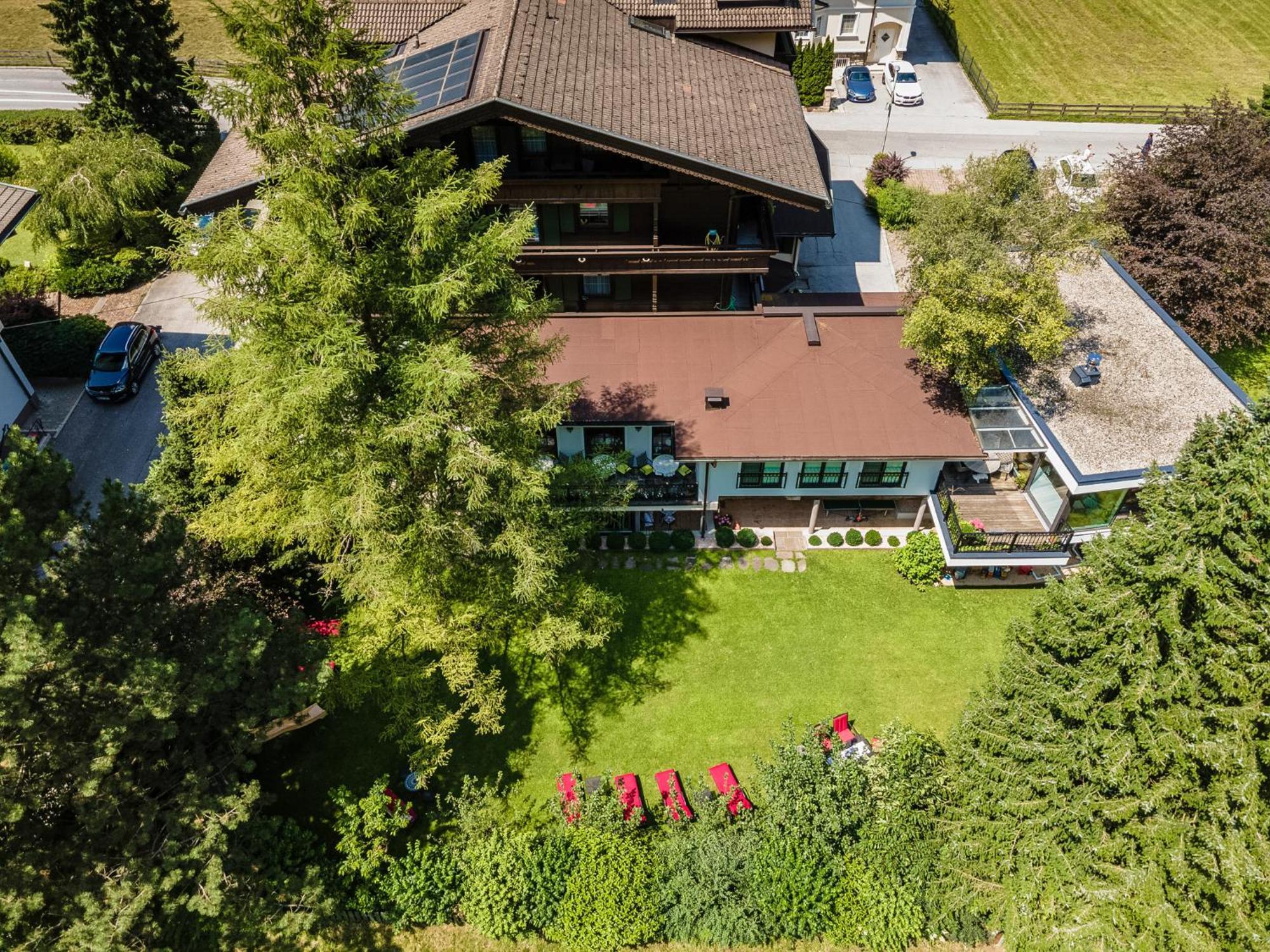 Aparthotel Landhaus St. Joseph Mayrhofen Ngoại thất bức ảnh