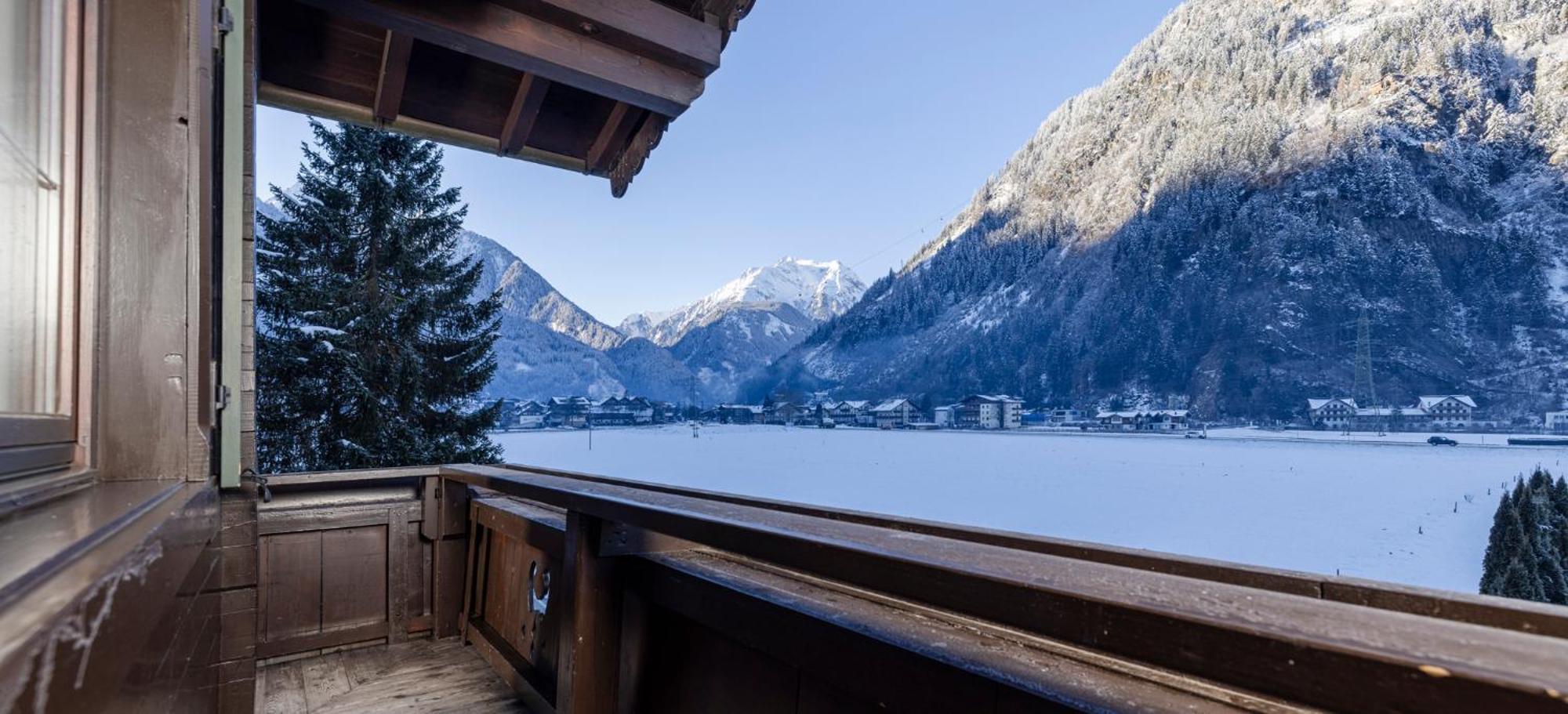 Aparthotel Landhaus St. Joseph Mayrhofen Ngoại thất bức ảnh