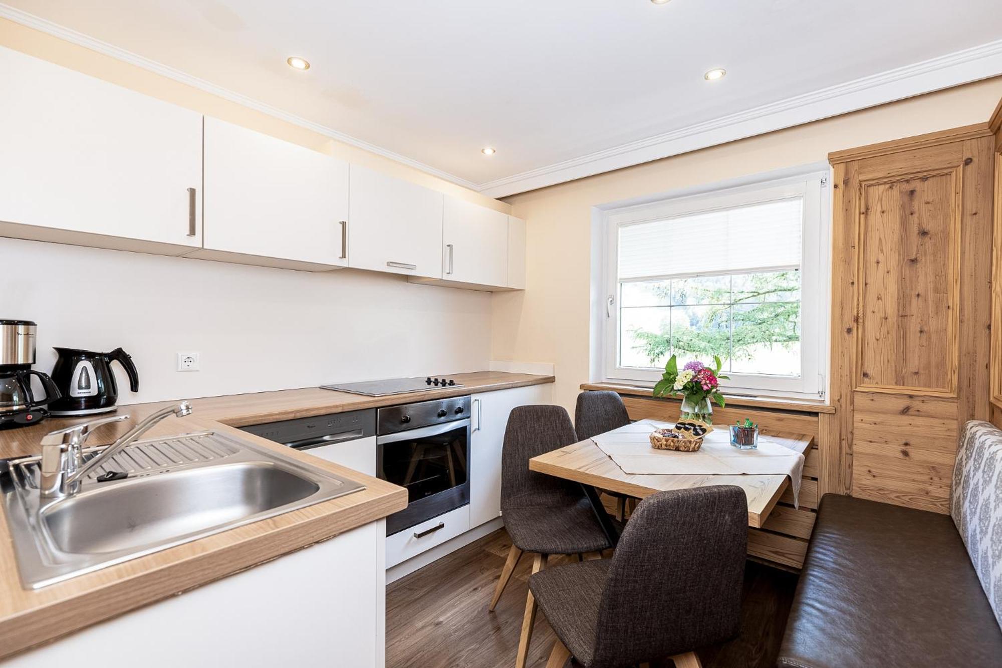 Aparthotel Landhaus St. Joseph Mayrhofen Ngoại thất bức ảnh