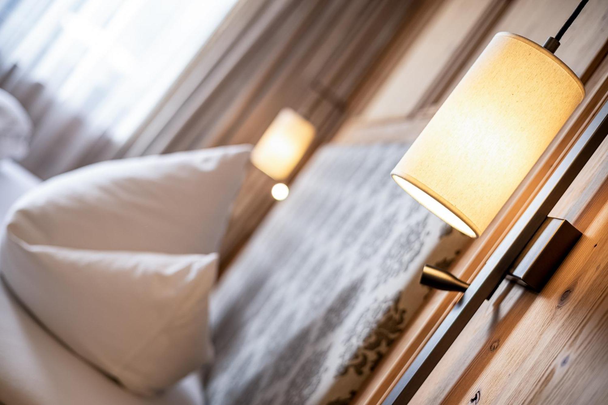 Aparthotel Landhaus St. Joseph Mayrhofen Ngoại thất bức ảnh